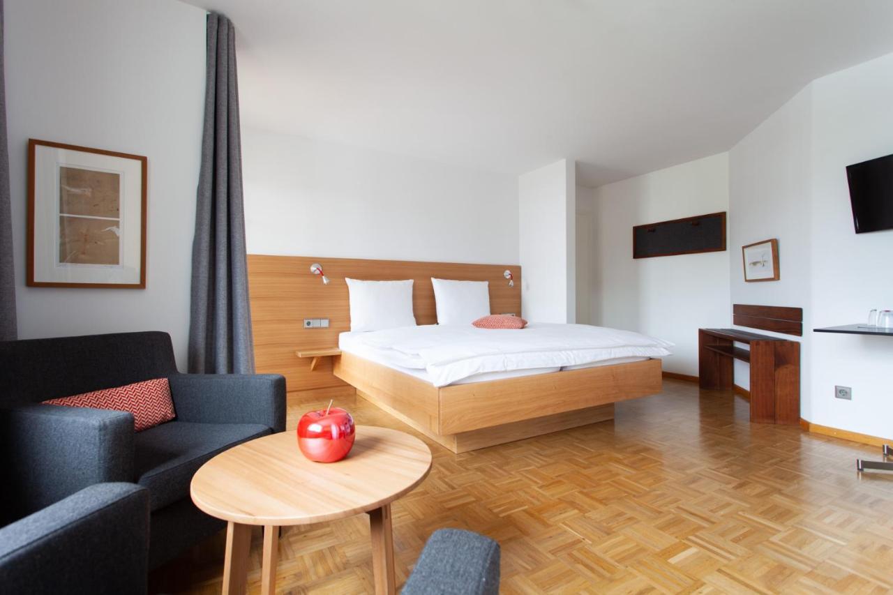 Storchen Restaurant Hotel Бад-Кроцинген Экстерьер фото